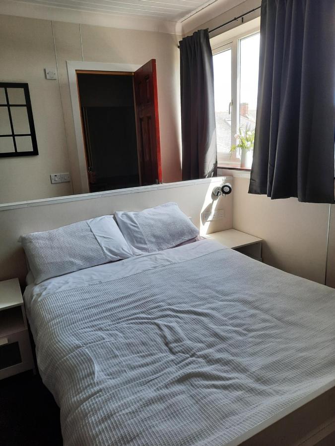 The Townhouse Accommodation Ντάμφρις Εξωτερικό φωτογραφία